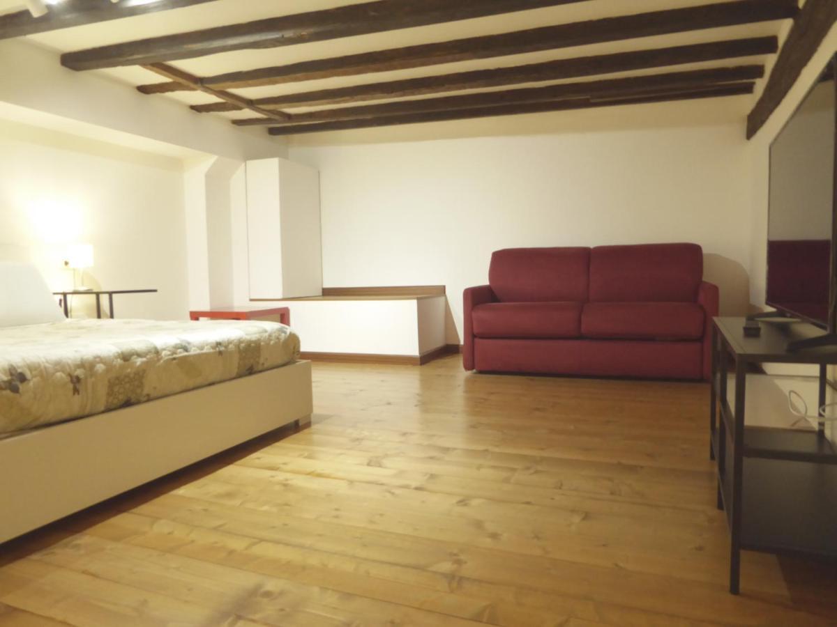 Giudei House Suite โบโลญญา ภายนอก รูปภาพ